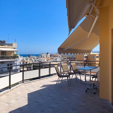 Central Huge Apartment Chania  Bagian luar foto